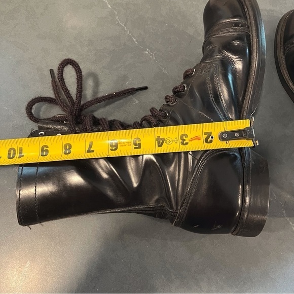 Vintage men’s 9.5 black leather combat boots